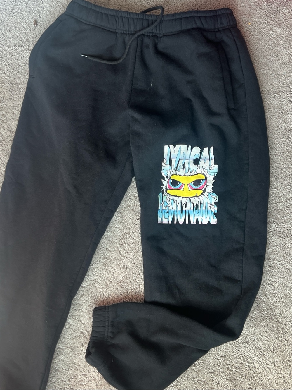 Lyrical Lemonade Men’s 202 Graphic Jogger Sweatpants black with colorful Print